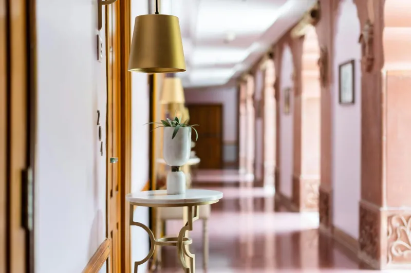 Corridor Capital: Britain's Independent Hotels Transform Transit Spaces Into Art Investment Opportunities